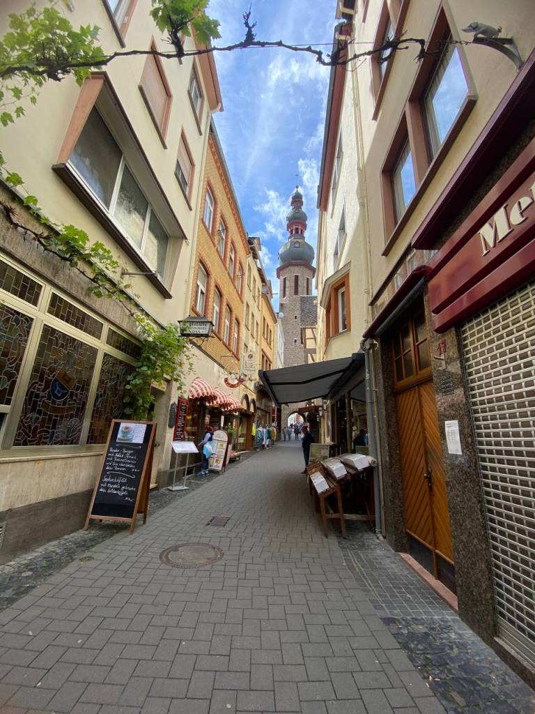 Walking in Cochem’s Altstadt